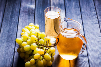 The Difference Between White Balsamic And Dark Balsamic Vinegar