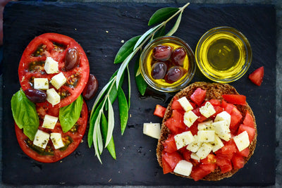 Understanding The Difference Between Extra Virgin Olive Oil and Other Oils