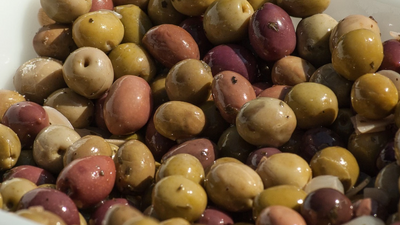 Essential Beauty Uses Of Extra Virgin Olive Oil