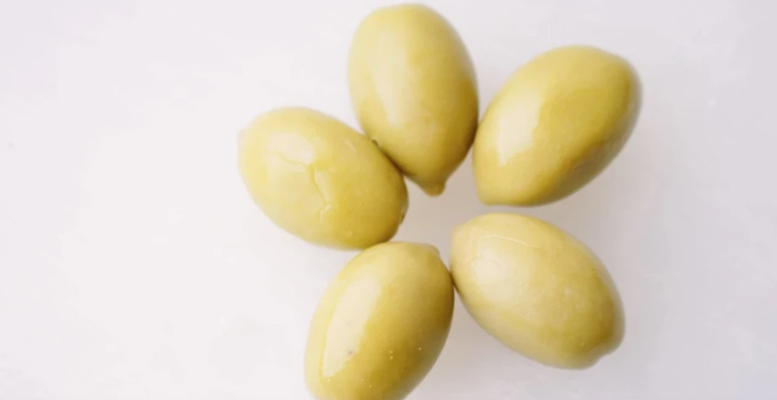 Understanding how Extra Virgin Olive Oil Benefits Your Health
