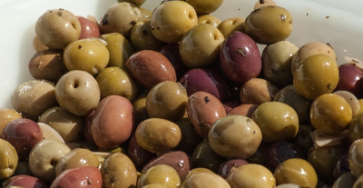 Knowing the Difference Between Olive Oil and Extra Virgin Olive Oil