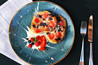 Aromatic Awakening: Vanilla and Orange Infused Olive Oil French Toast