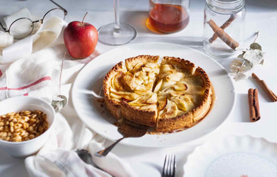 Cinnamon Infused Olive Oil Apple Pie: A Twist on Tradition