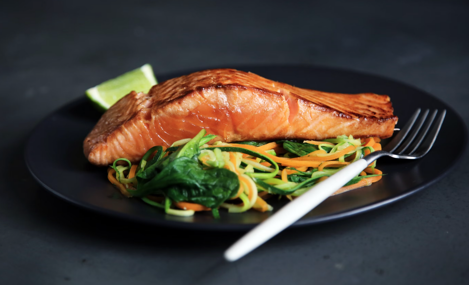 Crafting Lemon Infused Olive Oil and Dill Salmon